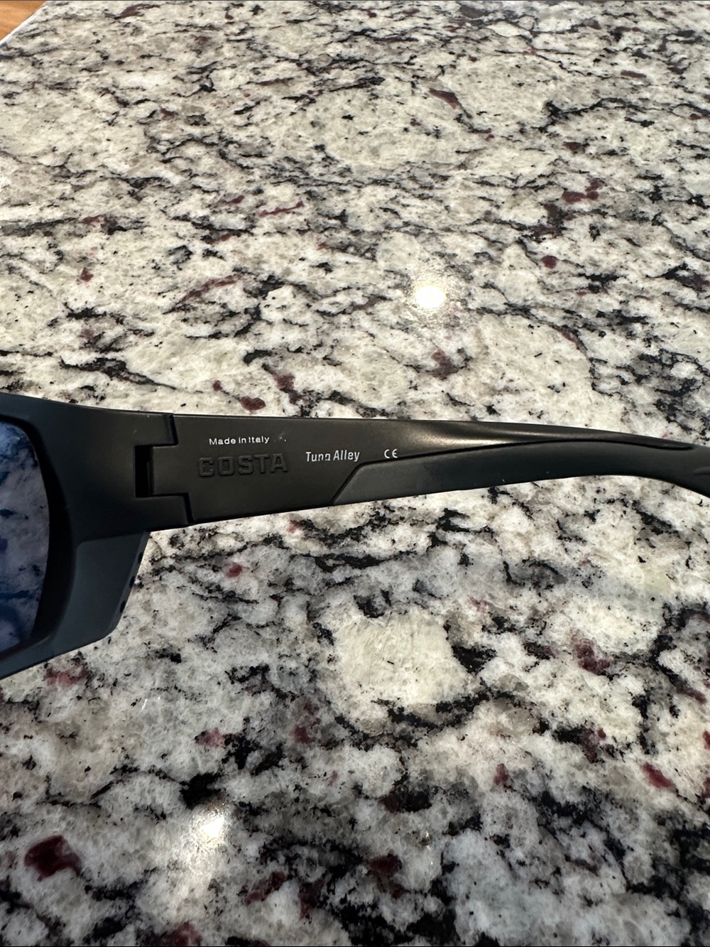 Costa Men Sunglasses - Picture 5 of 8